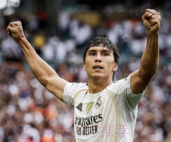 记者:皇马委屈得像总被针对一样 他们有利判罚更多 记者:皇马委屈得像总被针对一样 他们有利判罚更多